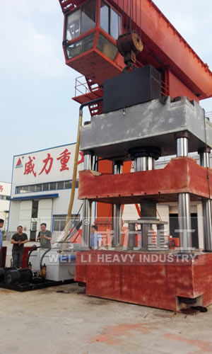 630噸三梁四柱液壓機生產廠家