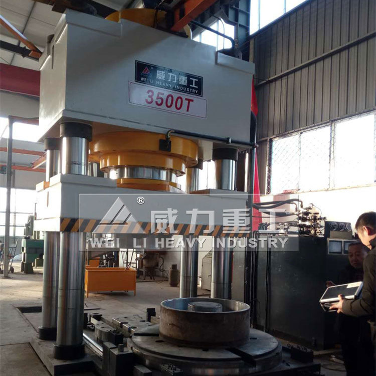 2000噸砂輪成型液壓機加工車間