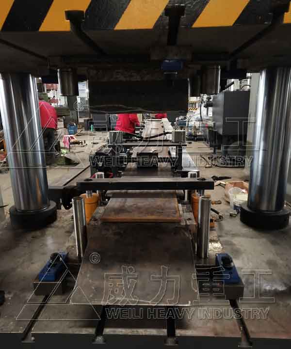 錨桿托盤沖壓加工現場