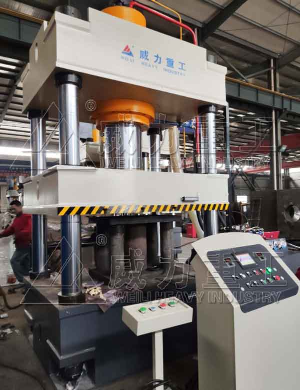 500噸四柱液壓機(jī)-SMC地鐵箱體模壓成型液壓機(jī)