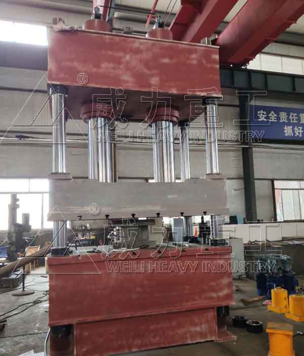 400噸石英石廚房洗菜池模壓成型液壓機車間生產完成