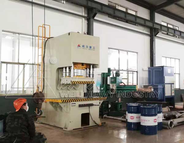 400噸單柱液壓機(jī)