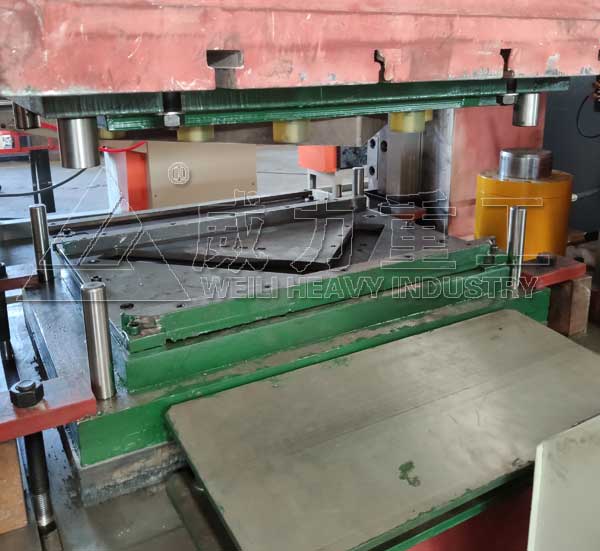 空調支架生產現場