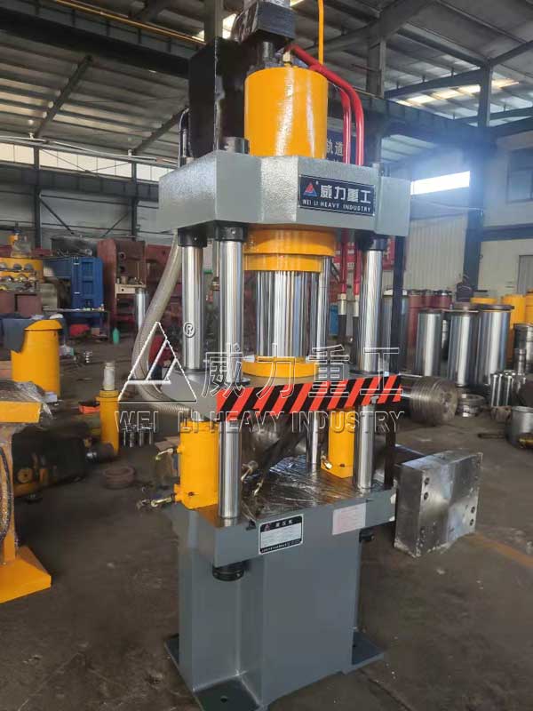 100噸四柱快速液壓機(jī)