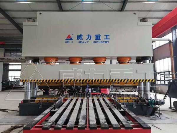 1500噸集裝箱板成型液壓機(jī)