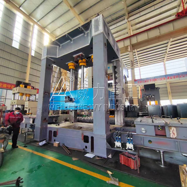 200噸框架式液壓機(jī)(雙向移動(dòng)工作臺(tái))